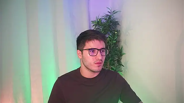 Snapshot of Tony_Wylie chatting on February 14, 2026, 3:45 pm Tony Wylie online show from February 14, 2026, 3:45 pm