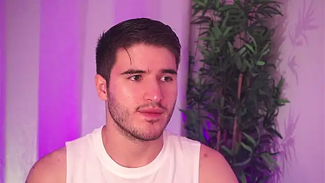 Snapshot of Tony_Wylie chatting on February 17, 2026, 8:28 pm Tony Wylie online show from February 17, 2026, 8:28 pm