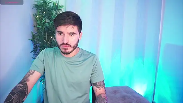 Snapshot of Tony_Wylie chatting on January 14, 2026, 6:22 pm Tony Wylie online show from January 14, 2026, 6:22 pm