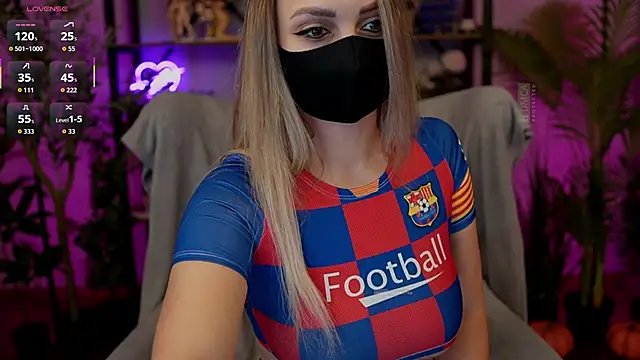 Snapshot of careful_i_bite_nya chatting on November 13, 2025, 3:38 pm careful i bite nya online show from November 13, 2025, 3:38 pm