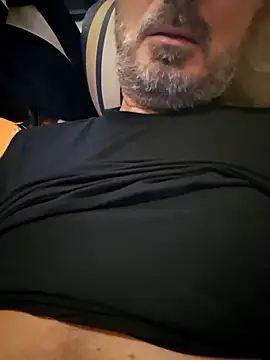 Snapshot of 1talianBeutifulCock chatting on October 30, 2025, 1:31 pm 1talianBeutifulCock online show from October 30, 2025, 1:31 pm