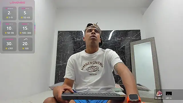 Snapshot of ada-brooke chatting on October 4, 2025, 5:20 am ada-brooke online show from October 4, 2025, 5:20 am