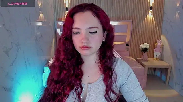 Snapshot of violet_sub chatting on March 4, 2025, 1:17 pm violet sub online show from March 4, 2025, 1:17 pm