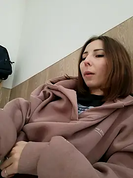 Snapshot of _Moriko_ chatting on February 7, 2025, 8:55 am Moriko online show from February 7, 2025, 8:55 am