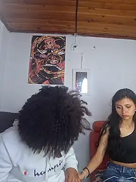 Snapshot of DANIELA_MICHEL chatting on March 5, 2025, 4:57 pm DANIELA MICHEL online show from March 5, 2025, 4:57 pm