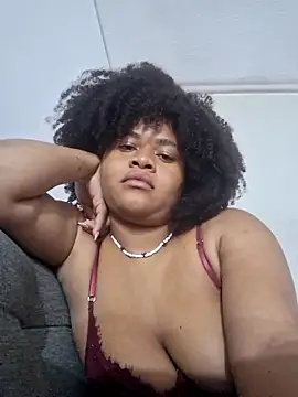 Snapshot of DANIELA_MICHEL chatting on March 22, 2025, 2:03 pm DANIELA MICHEL online show from March 22, 2025, 2:03 pm