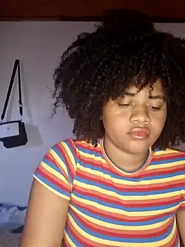 Snapshot of DANIELA_MICHEL chatting on February 3, 2025, 9:39 pm DANIELA MICHEL online show from February 3, 2025, 9:39 pm