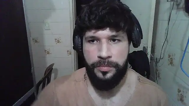 Snapshot of Cauan-t chatting on January 13, 2025, 3:45 am Cauan-t online show from January 13, 2025, 3:45 am