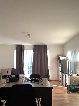 mikaaaaase online show from March 18, 2025, 6:28 am