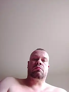 mikaaaaase online show from February 12, 2026, 12:27 pm