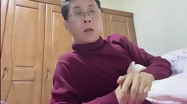 Snapshot of TGH521 chatting on January 16, 2025, 1:03 pm TGH521 online show from January 16, 2025, 1:03 pm