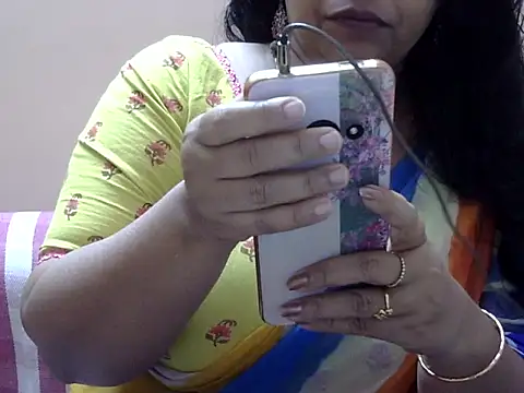 Snapshot of Riya_riyaa chatting on December 14, 2025, 5:29 pm Riya riyaa online show from December 14, 2025, 5:29 pm
