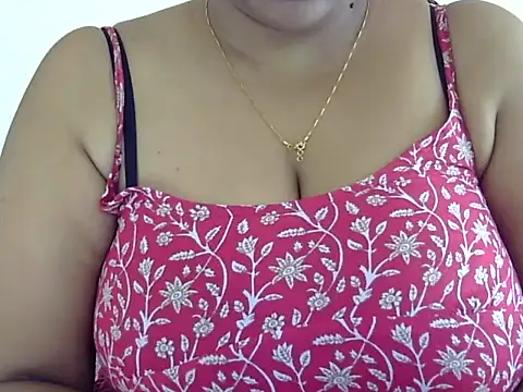 Snapshot of Riya_riyaa chatting on November 8, 2025, 2:37 am Riya riyaa online show from November 8, 2025, 2:37 am