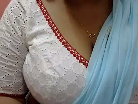 Snapshot of Riya_riyaa chatting on December 22, 2024, 10:17 am Riya riyaa online show from December 22, 2024, 10:17 am
