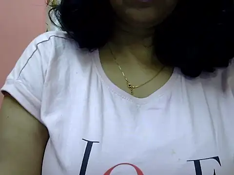 Snapshot of Riya_riyaa chatting on January 16, 2025, 4:18 pm Riya riyaa online show from January 16, 2025, 4:18 pm