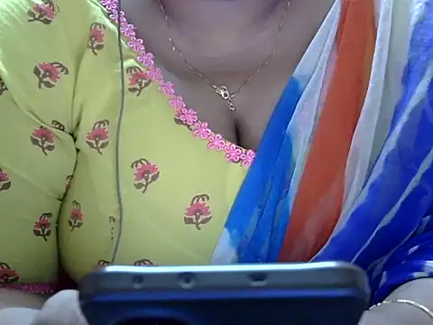 Snapshot of Riya_riyaa chatting on September 10, 2025, 3:55 pm Riya riyaa online show from September 10, 2025, 3:55 pm