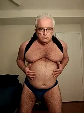 Shoreguy69 online show from December 18, 2025, 7:57 am