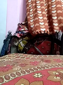 BERRY 00 online show from April 3, 2026, 10:00 am