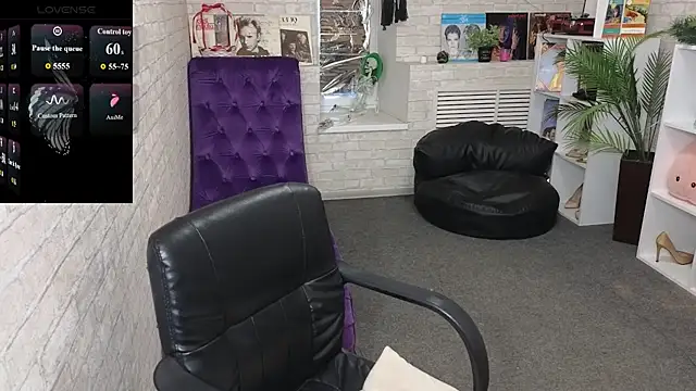 Nika Kitten online show from April 13, 2026, 11:14 am