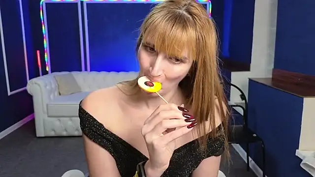 Snapshot of Nika_Kitten chatting on February 13, 2025, 6:05 pm Nika Kitten online show from February 13, 2025, 6:05 pm