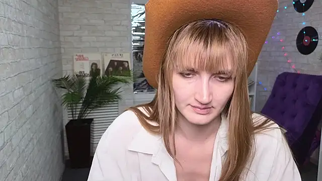 Snapshot of Nika_Kitten chatting on February 19, 2025, 5:49 pm Nika Kitten online show from February 19, 2025, 5:49 pm