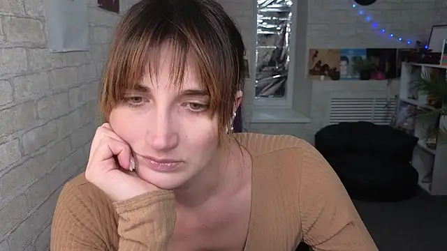 Snapshot of Nika_Kitten chatting on February 4, 2026, 10:32 am Nika Kitten online show from February 4, 2026, 10:32 am