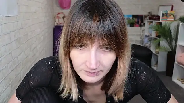 Snapshot of Nika_Kitten chatting on February 16, 2026, 10:03 am Nika Kitten online show from February 16, 2026, 10:03 am