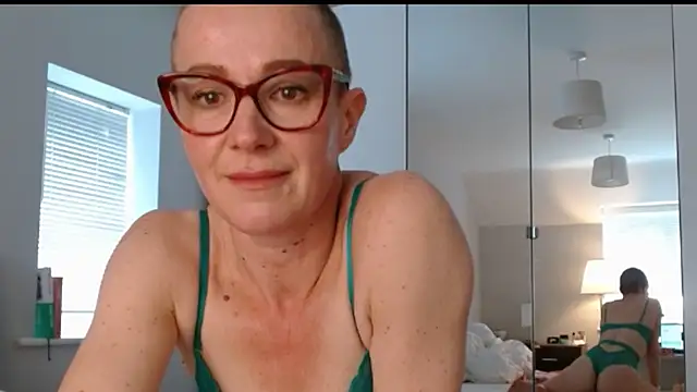 Snapshot of ELEGANT-ARIA36 chatting on February 20, 2025, 2:57 pm ELEGANT-ARIA36 online show from February 20, 2025, 2:57 pm