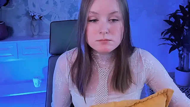 Snapshot of VivienLeeigh chatting on February 8, 2025, 12:17 pm VivienLeeigh online show from February 8, 2025, 12:17 pm