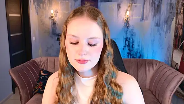 VivienLeeigh online show from November 11, 2025, 9:15 am