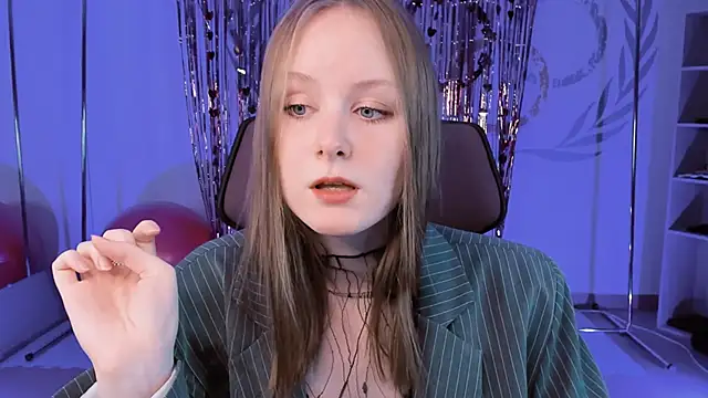 Snapshot of VivienLeeigh chatting on February 16, 2025, 9:04 am VivienLeeigh online show from February 16, 2025, 9:04 am