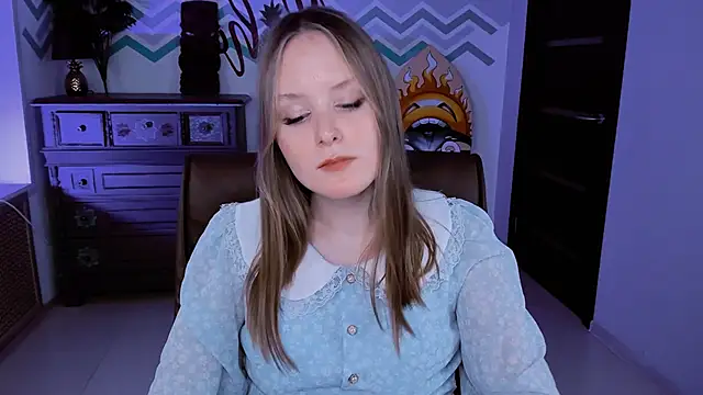 Snapshot of VivienLeeigh chatting on March 13, 2025, 8:11 pm VivienLeeigh online show from March 13, 2025, 8:11 pm
