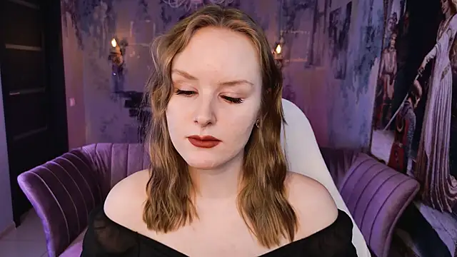 Snapshot of VivienLeeigh chatting on May 31, 2026, 5:35 am VivienLeeigh online show from May 31, 2026, 5:35 am