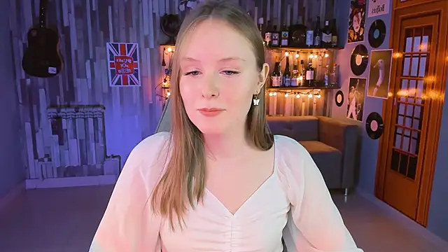 Snapshot of VivienLeeigh chatting on March 18, 2025, 4:17 pm VivienLeeigh online show from March 18, 2025, 4:17 pm