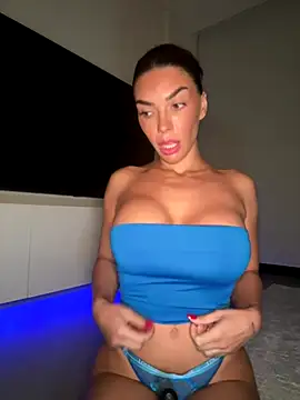 Snapshot of krissiswrld- chatting on November 13, 2025, 4:11 pm krissiswrld- online show from November 13, 2025, 4:11 pm