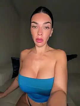 Snapshot of krissiswrld- chatting on January 16, 2026, 6:56 pm krissiswrld- online show from January 16, 2026, 6:56 pm