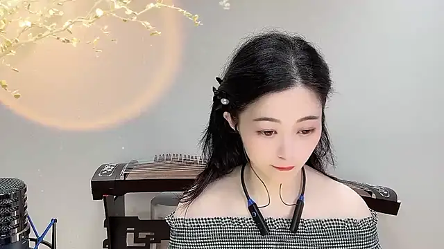 Tian-xin-999 online show from September 14, 2025, 3:45 pm