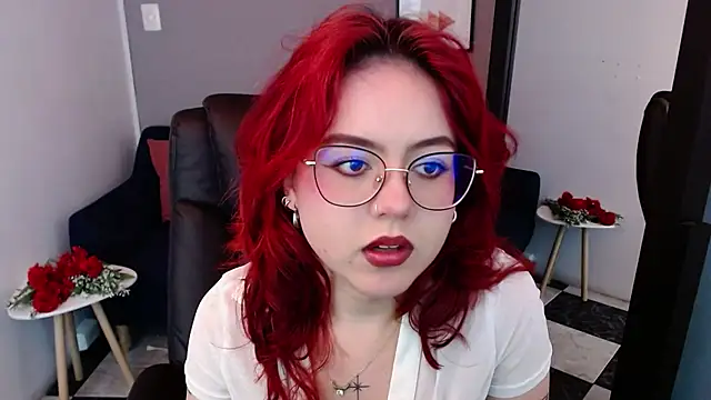 Snapshot of crimson_tati_ chatting on February 26, 2025, 8:04 pm crimson tati online show from February 26, 2025, 8:04 pm