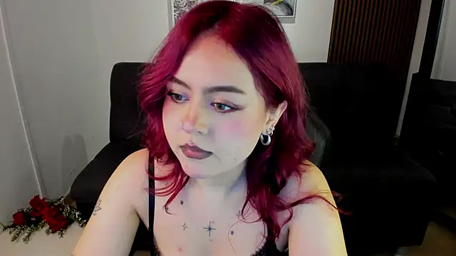 Snapshot of crimson_tati_ chatting on September 18, 2025, 3:42 am crimson tati online show from September 18, 2025, 3:42 am