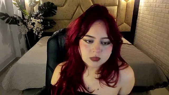 Snapshot of crimson_tati_ chatting on March 4, 2026, 5:59 am crimson tati online show from March 4, 2026, 5:59 am