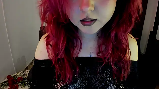 Snapshot of crimson_tati_ chatting on September 24, 2025, 6:42 am crimson tati online show from September 24, 2025, 6:42 am