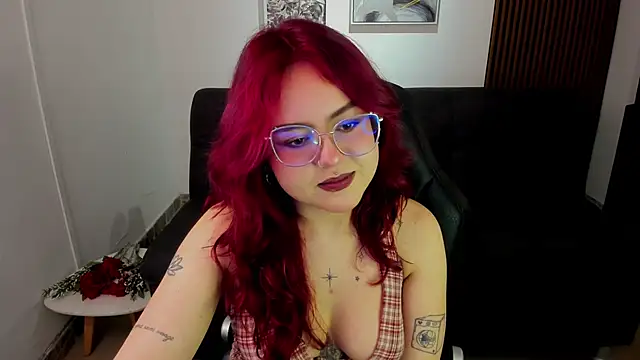 Snapshot of crimson_tati_ chatting on September 9, 2025, 4:55 am crimson tati online show from September 9, 2025, 4:55 am