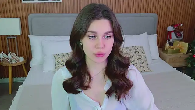 Snapshot of RihannaRose chatting on November 28, 2025, 5:02 pm RihannaRose online show from November 28, 2025, 5:02 pm