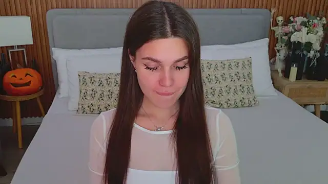 Snapshot of RihannaRose chatting on October 27, 2025, 5:14 pm RihannaRose online show from October 27, 2025, 5:14 pm