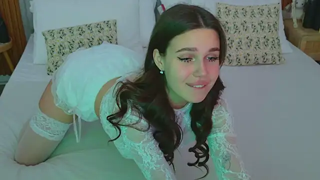 Snapshot of RihannaRose chatting on October 30, 2025, 5:21 pm RihannaRose online show from October 30, 2025, 5:21 pm