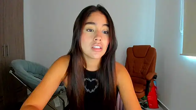 AriaMontgomery online show from March 6, 2025, 2:51 pm