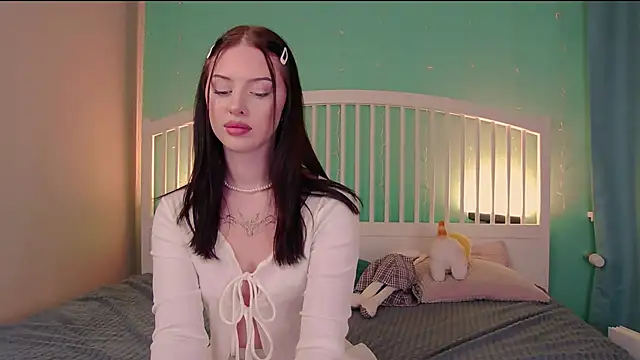 StellaryShy online show from December 10, 2024, 2:06 pm