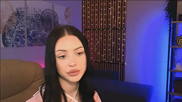 StellaryShy online show from December 11, 2024, 2:00 pm