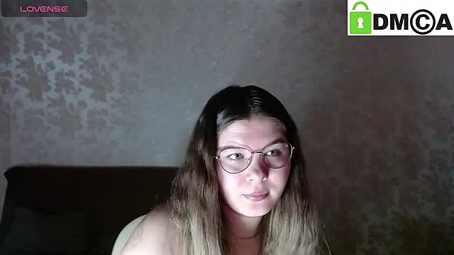 Snapshot of holy_michela chatting on February 17, 2025, 5:58 am holy michela online show from February 17, 2025, 5:58 am