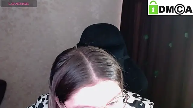 Snapshot of holy_michela chatting on September 20, 2025, 5:01 am holy michela online show from September 20, 2025, 5:01 am